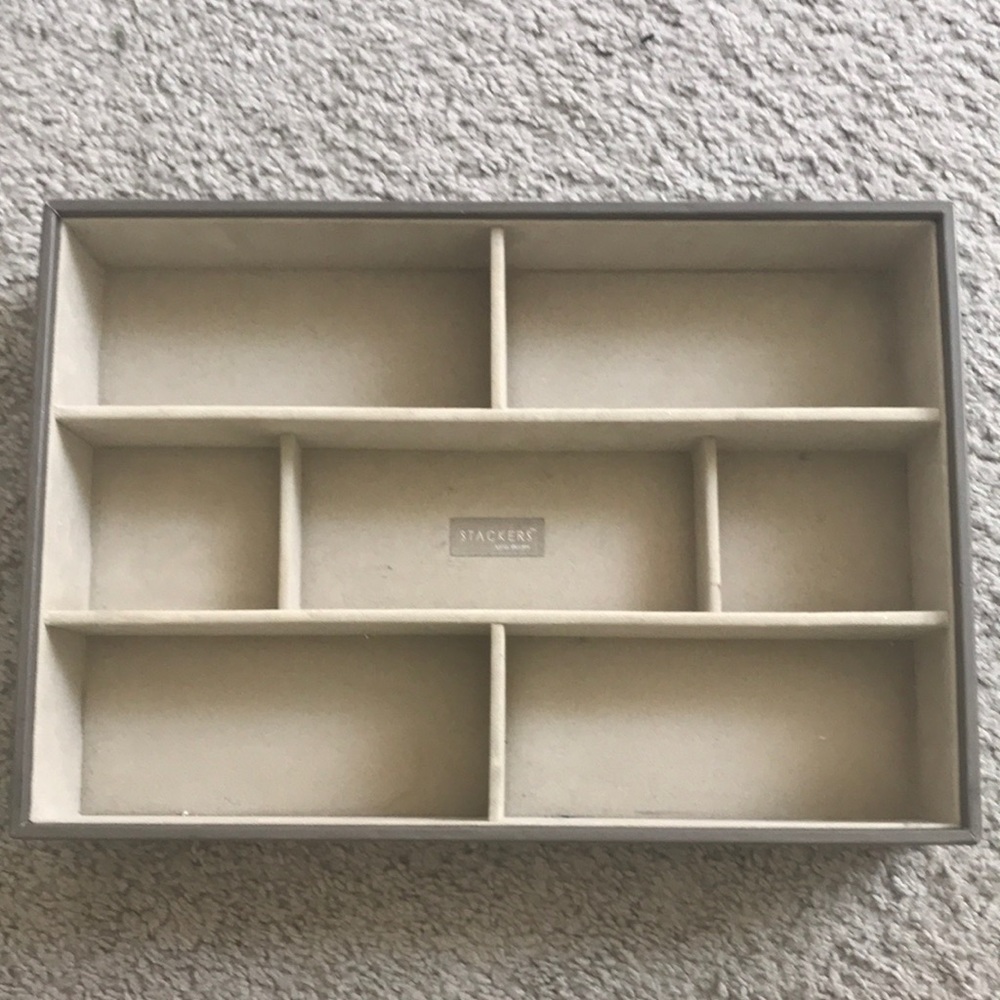 Stackers supersize mink